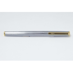 Reform Fountain Pen Cartridgefiller Brushed Chrome GT Gold-plated Steel M Nib