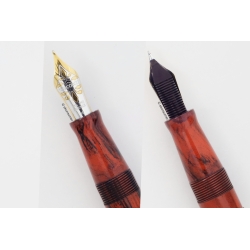 Visconti Erotic Art Pen Limited Edition Füllhalter Vakuumfüller 18K M Feder Box