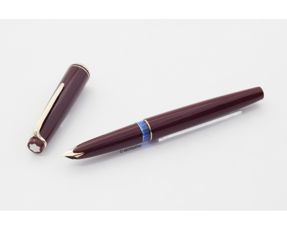 Montblanc 22 Burgundy Piston-filler 14C F Wing-nib 1960s Design Export-model