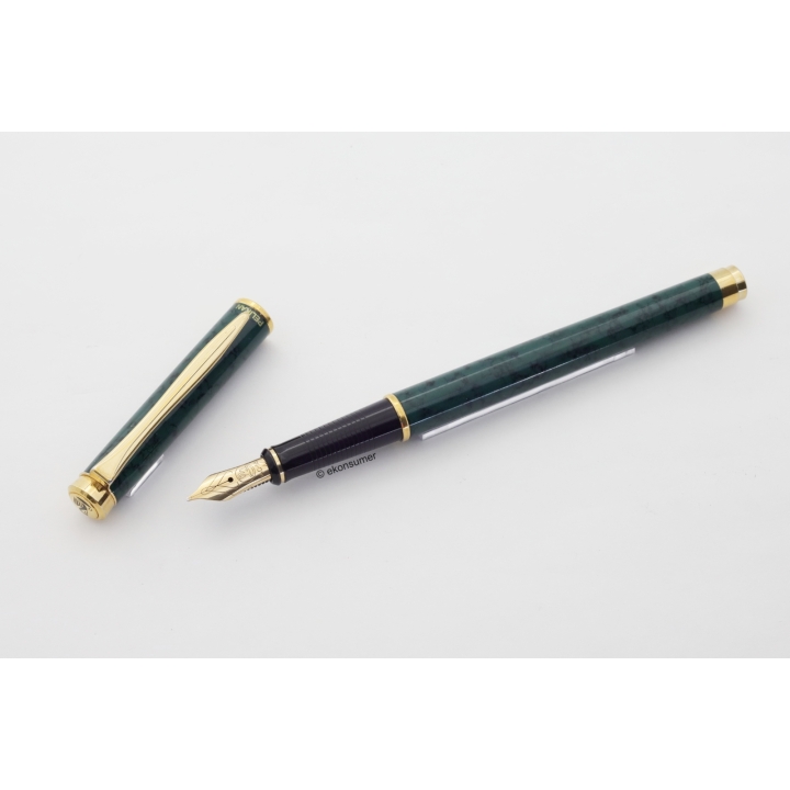 Pelikan P381 New Classic Vintara-grün 14C M Goldfeder Patronenfüller Füllhalter