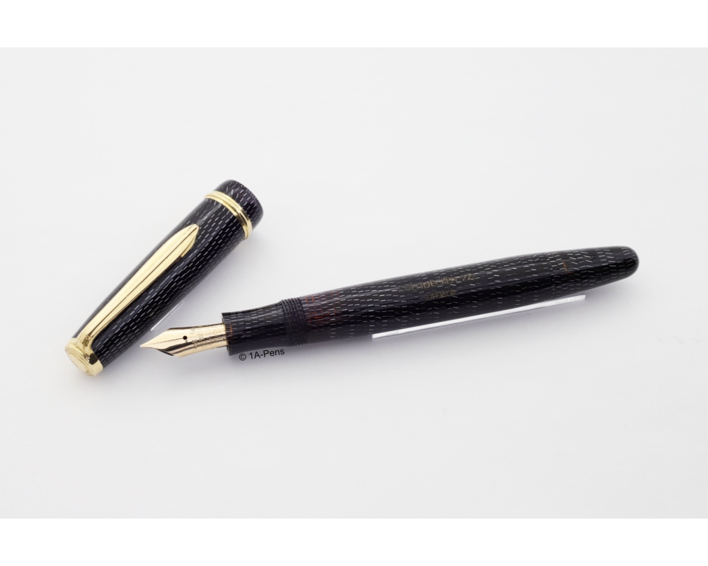 Soennecken 222 Superior Black-Silver Piston Filler 14K M flex Gold Nib Vintage