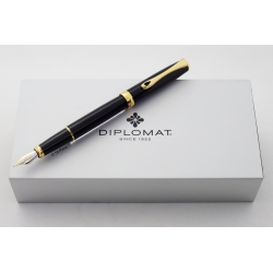 Diplomat Excellence A2 Schwarz-Lack Patronenfüllhalter 14C M Goldfeder Box