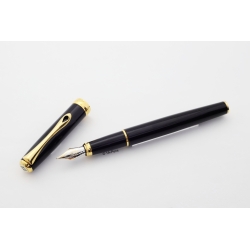 Diplomat Excellence A2 Schwarz-Lack Patronenfüllhalter 14C M Goldfeder Box