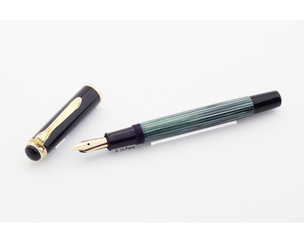Pelikan 400 Green striped 14C OM Gold-nib Piston filler 1955 Vintage Pelikan 400 Green striped 14C OM Gold-nib Piston filler 1955 Vintage