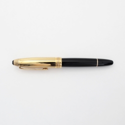 Montblanc Masterpiece 146 LeGrand Doue 18K M Gold-nib Box Papers