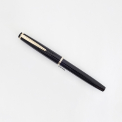 Montblanc Monte Rosa 41P Black Cartridge-filler gold-oated F Nib Vintage