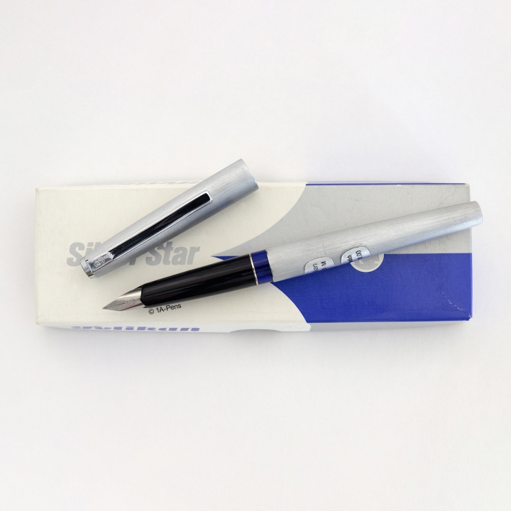 Pelikan P485 Silver Star Stainless Steel Bib  M Cartridge filler 1975 Box NOS