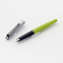 Montblanc 422 Caressa Green Cartridge-filler Stainless steel Nib F Vintage NOS